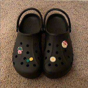 Black crocs